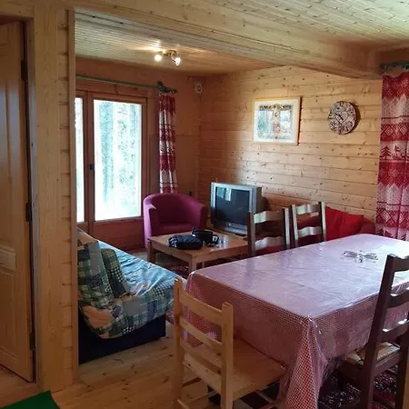 Location Bas De Chalet アパート