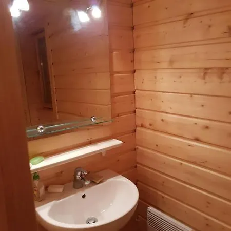 Location Bas De Chalet レ・ザングル