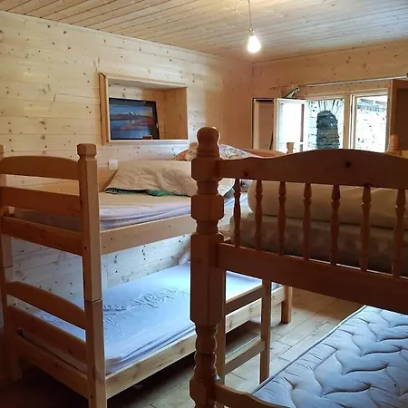 アパート Location Bas De Chalet レ・ザングル